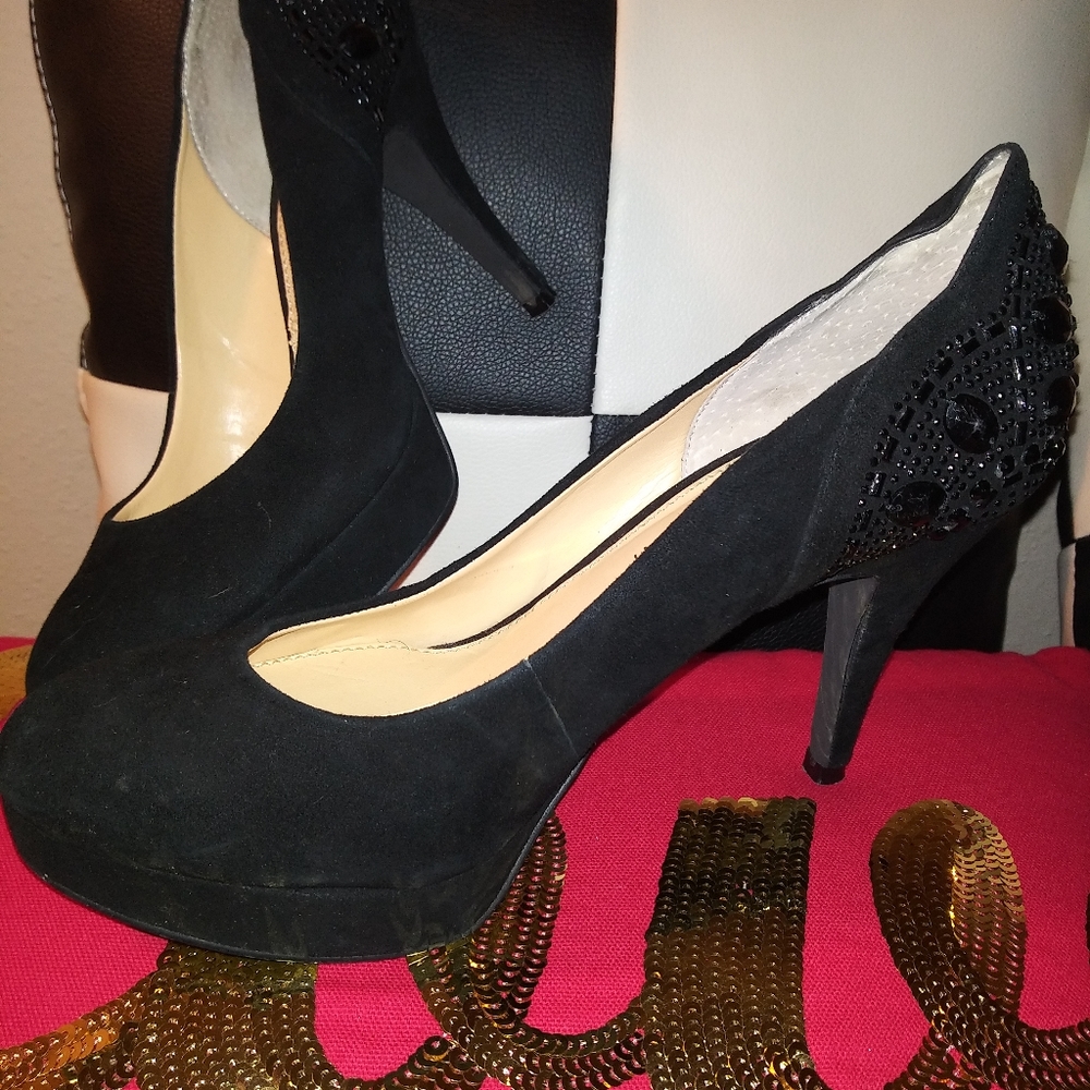 Shoes - Picture 2 of 2